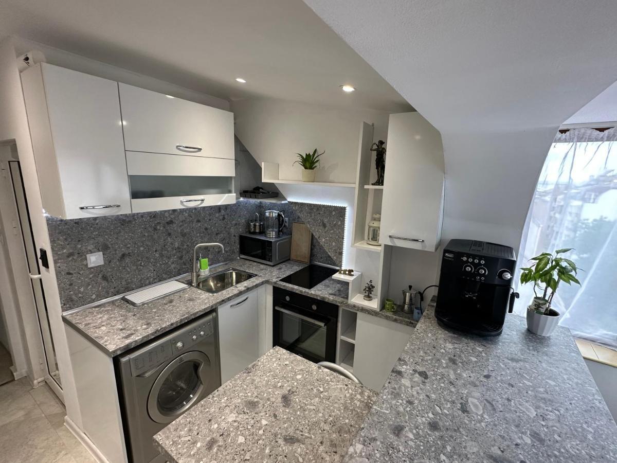Lovely Studio In Burgas Exterior foto